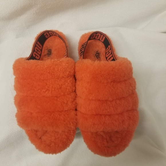 UGG Fluff Yeah Slides - Picture 2 of 9